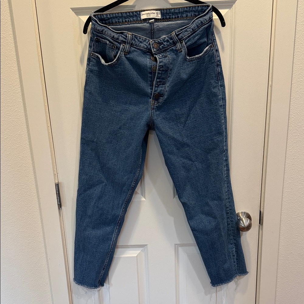 Abercrombie & Fitch Curve Love The Mom High Rise